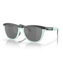 Oakley Frogskins Range Matte Carbon Blue Milkshake prizm Black