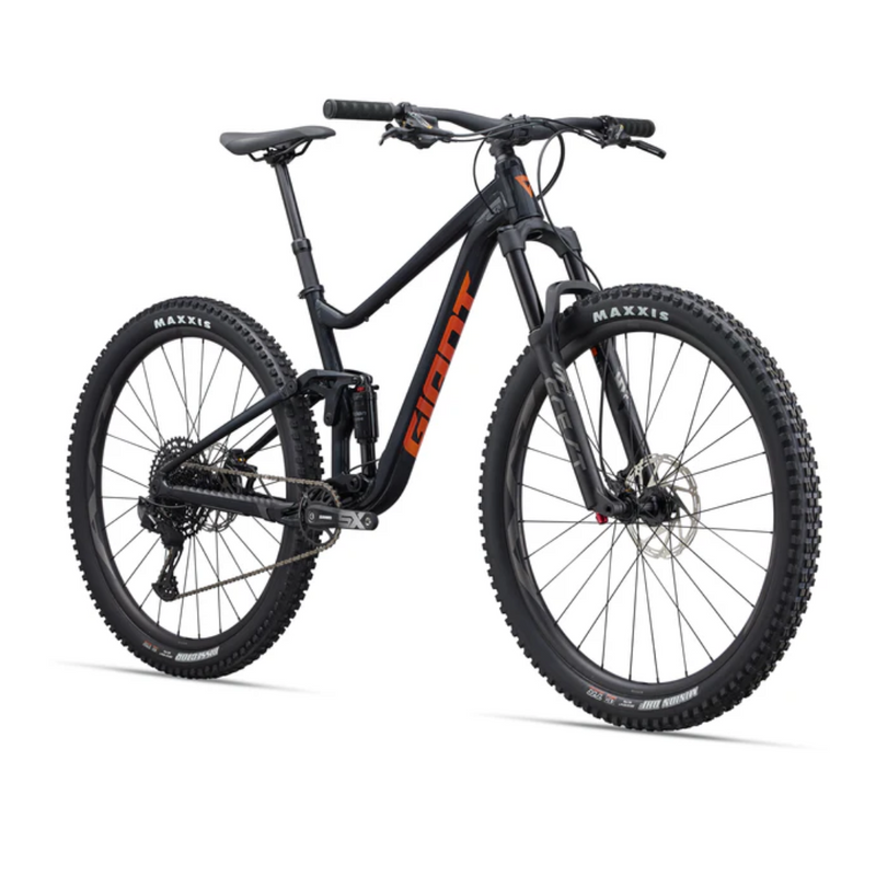 Giant Stance 1 2025