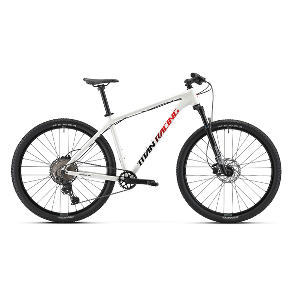 Titan Racing Rogue Cruz